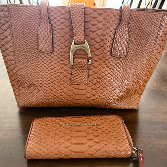 Dooney & Bourke Faux Snakeskin Purse and Zip Around Wallet - Picture 2 of 10